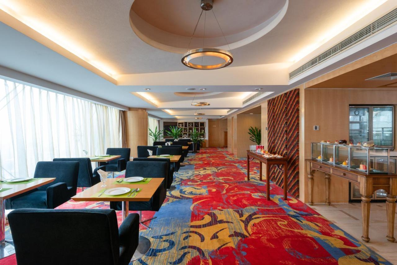 Holiday Inn Binhai Tientsin Esterno foto